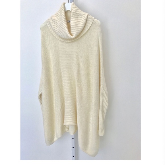 DKNY IVORY TURTLENECK PONCHO SWEATER SIZE SMALL - Picture 2 of 11
